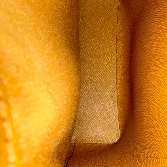 Coach Bucket Purse - Picture 12 of 12